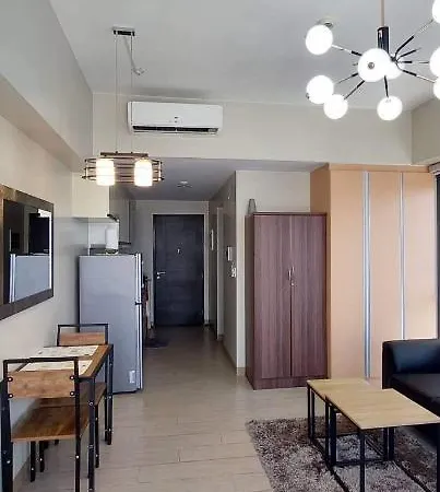 Tower 1 One Eastwood Avenue Apartment Manila Exterior photo