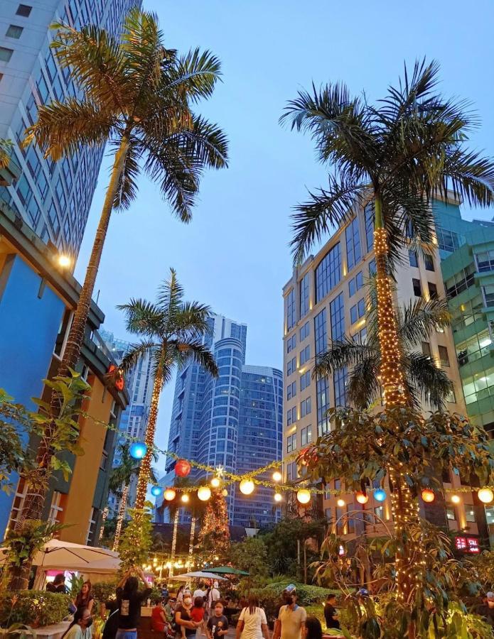 Tower 1 One Eastwood Avenue * Manila